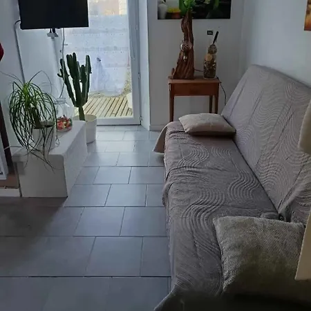 La Cachette De La Baie Nyaraló Pontorson